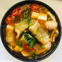 MRMP25WTE_KimchiDumplings