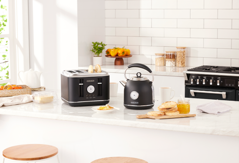 Boutique Black Kettle and Toaster with oven